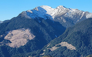 一鍵發送求救訊息！新版「國家公園登山App」 整合3座高山資訊