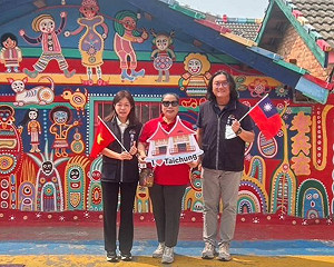 台中邀越捷航空雜誌踩線　媽祖遶境近距離體驗