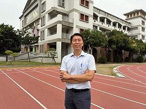 王崇憲翻轉台語教學　逛市場布袋戲融入生活場域