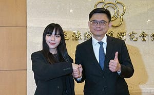 黃捷拚主委、賴瑞隆扛第四棒 力拼民進黨高雄隊團結勝選 