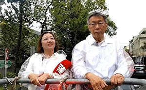 (影)柯文哲宜蘭掃街被民眾罵「這貪污那個」 激動回嘴：證據拿出來