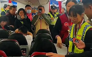 管仁健觀點》鬧機的「拆那姐」為何大喊「我是CHINA」？