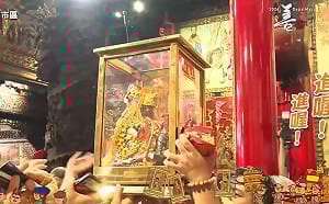 大甲媽祖凌晨安座 顏清標：遶境能是世界3大宗教活動是靠大家團結