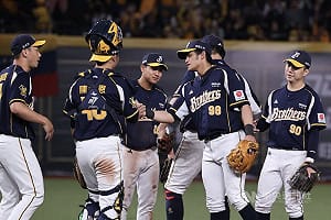 兄弟贏球仍檢討　平野惠一點出守備扯後腿