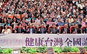 健保總額首破兆元！卓榮泰：打造健康台灣　生醫產業拚成護國神山