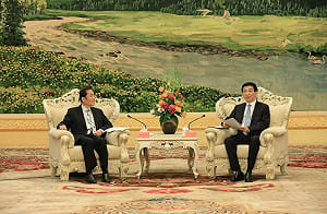 國民黨北京再見王滬寧 張榮恭：兩岸不是國與國關係