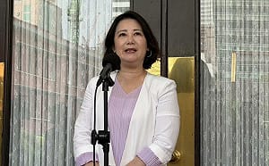 藍狂打設計扯政治！她指台中綠美圖也是聶永真操刀：盧秀燕是民進黨？ 
