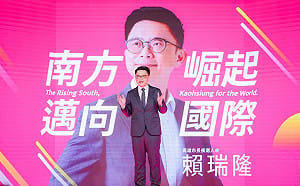 「南方崛起，邁向國際」發表「第四棒的挑戰」     賴瑞隆公佈選戰主軸與視覺  