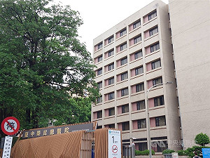 涉讓醫材商代刀分潤  中榮醫師與廠商5人遭起訴