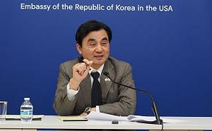 南韓願意扛了 韓防長：願分階段參與荷姆茲海峽疏導行動