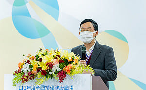 重建中心執行長被爆論文抄襲  勞動部：已尊重其規劃、同意離職  