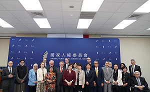 兩公約國際審委：全球民主倒退　台灣應續深化人權根基