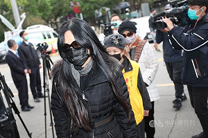 狄鶯心情不佳現身淡水海邊　警獲報尋獲已協助返家