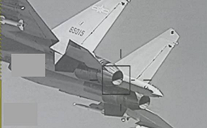 22架共機11架次逾越中線配合共艦擾台  國防部公布海空監控畫面 