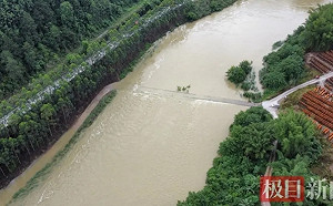 廣西爆重大死亡事件! 皮卡冒險過河墜橋 種紅薯工人10死5獲救
