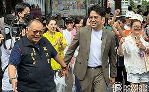 將與蔡英文談國家願景！沈伯洋「人氣旺」每答一題民眾就爆出掌聲