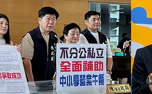 盧秀燕宣布營養午餐免費再加碼 藍營讚從善如流 綠批亡羊補牢