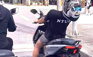 身體扭曲、仰頭疑毒駕引熱議！男大生：腳抽筋 警方證實烏龍一場