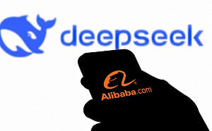 「太聰明」成原罪！中國頂尖AI人才出境管制  阿里巴巴、DeepSeek等私企入列