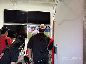 徐若熙先發6局無失分飆速157　龍隊友關注歡呼