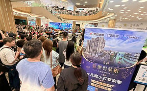 全國特優12連勝 「大元打擊樂」震撼LaLaport