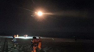 宜蘭南澳露營遭浪捲　女子報手機座標獲救同伴失蹤