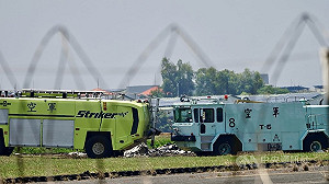 T-34教練機墜毀2飛官殉職　綠籲國防部徹查