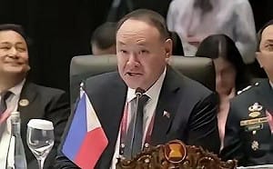 中菲關係再探底？中國宣布制裁菲國防長全家 馬尼拉怒轟不友善行為