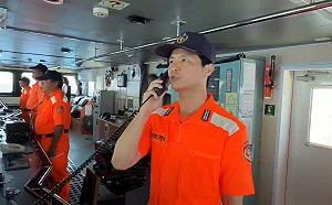(影)中國海警船東部外海言語挑釁！海巡巡護九號中英文雙語強勢驅離：互不隸屬