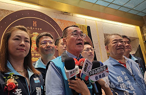選舉行程重疊爭議  李四川稱不光明蘇巧慧盼君子之爭