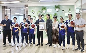 企業力挺鼓山高中舉重隊    陳其邁表揚民間資源無私挹注 
