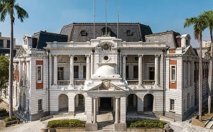 國定古蹟「臺中州廳」華麗蛻變  專書《城翼》同步解密神祕貓道與避難室