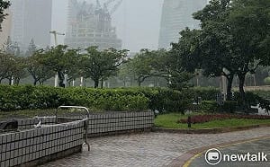 北市豪雨釀災　中正區工地2人疑遭雷擊送醫