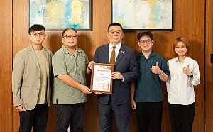 從寮國僑生到企業領航者 高科大林齊國獲全球留台傑出校友獎 