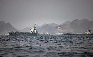 美伊和平協議助拳 荷姆茲海峽復航 國際油價降至近四月最低水平