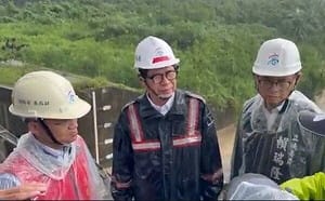 米克拉外圍環流引進豪雨    賴瑞隆第一時間赴旗美視察防汛整備