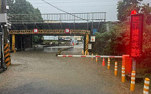 全台39區列淹水警戒！新竹太原地下道水深飆破176公分直逼滅頂