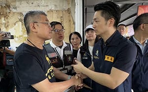 淹水挨批！今赴內湖發慰問金　蔣萬安：補償從優從寬認定