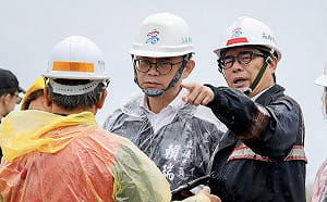 半天七視察行程掌握水情    賴瑞隆心繫高雄市民安全  