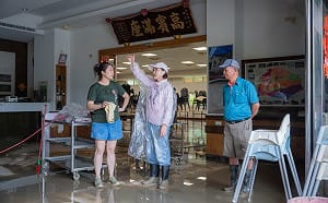 赴田寮勘災關心清淤   柯志恩：治水要找出根本解方