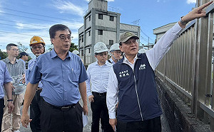 季連成視察花蓮萬里溪堰塞湖　警戒等級解除、持續監測落實應變