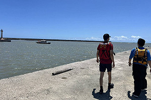 台南青山漁港漁筏翻覆　1男子落海失蹤