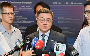 「毒油風暴」中央蓋牌？卓揆：釐清事件時序  沒有一個政府會放任食安問題不處理