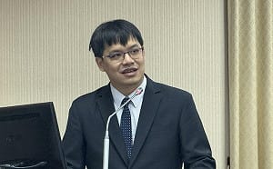 遭藍白封殺中選會被提名人蔡維哲、太太是民進黨不分區候選人