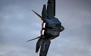（影）F-22戰機9天出擊逾200架次！壓制伊朗防空網 全程未被敵方雷達偵測