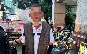 無照男毒駕又藏毒多罪併發    難逃前鎮警法眼終認栽