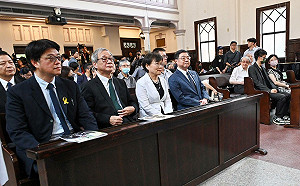 出席林榮基告別禮拜  文化部長李遠：不要讓銅鑼灣書店消失