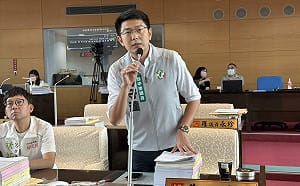 中市自行車道鋪面色塊混淆  黃守達要求市府跨局處盤點統一標線