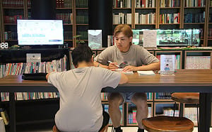 把不會變成會！暑假學習秘密基地 拾本書堂國中小生免費課輔 