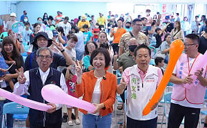 何欣純推室內親子館防高溫燙傷  喊話江啟臣公開辯論